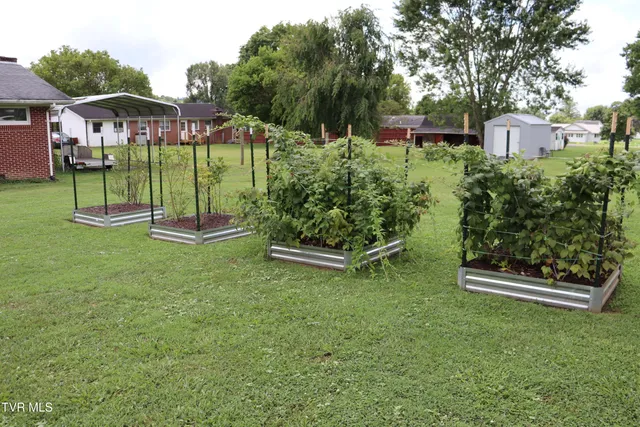 $199,900 | 172 Harless Avenue, Jonesville, VA 24263