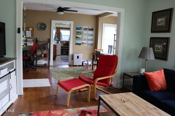 $189,900 | 172 Harless Avenue, Jonesville, VA 24263
