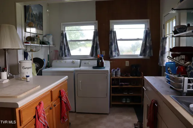 $199,900 | 172 Harless Avenue, Jonesville, VA 24263