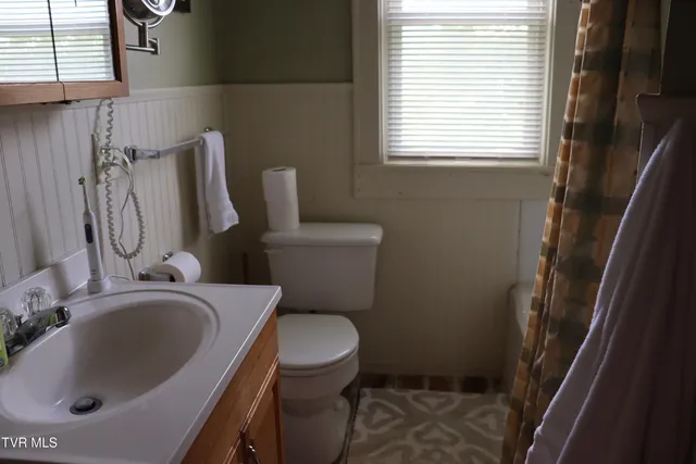 $199,900 | 172 Harless Avenue, Jonesville, VA 24263