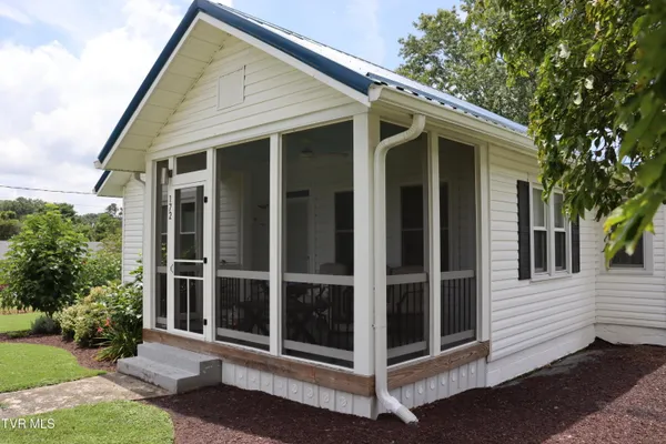 $189,900 | 172 Harless Avenue, Jonesville, VA 24263
