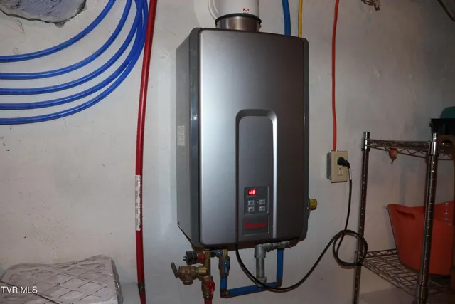 $199,900 | 172 Harless Avenue, Jonesville, VA 24263