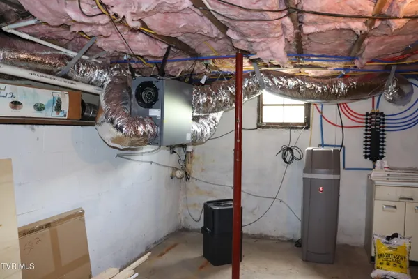 $189,900 | 172 Harless Avenue, Jonesville, VA 24263