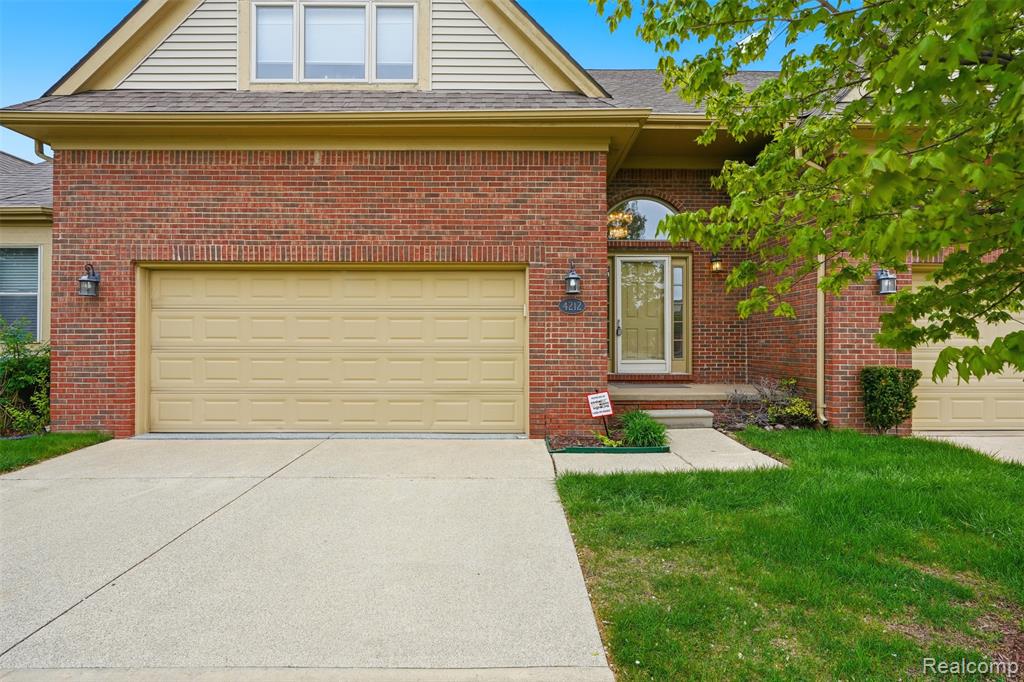 4212 April Lane Sterling Heights, MI 48310 - Photo 3 of 61