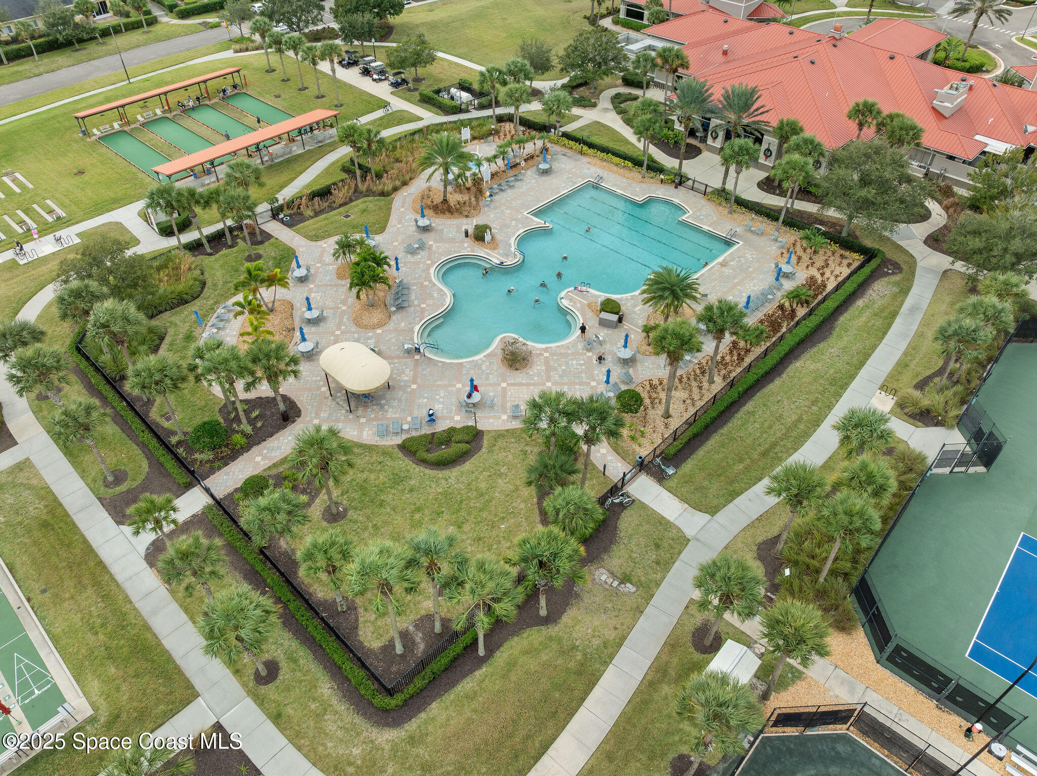 7248 Broderick Drive Melbourne, FL 32940 - Photo 41 of 50 Fencing around pool