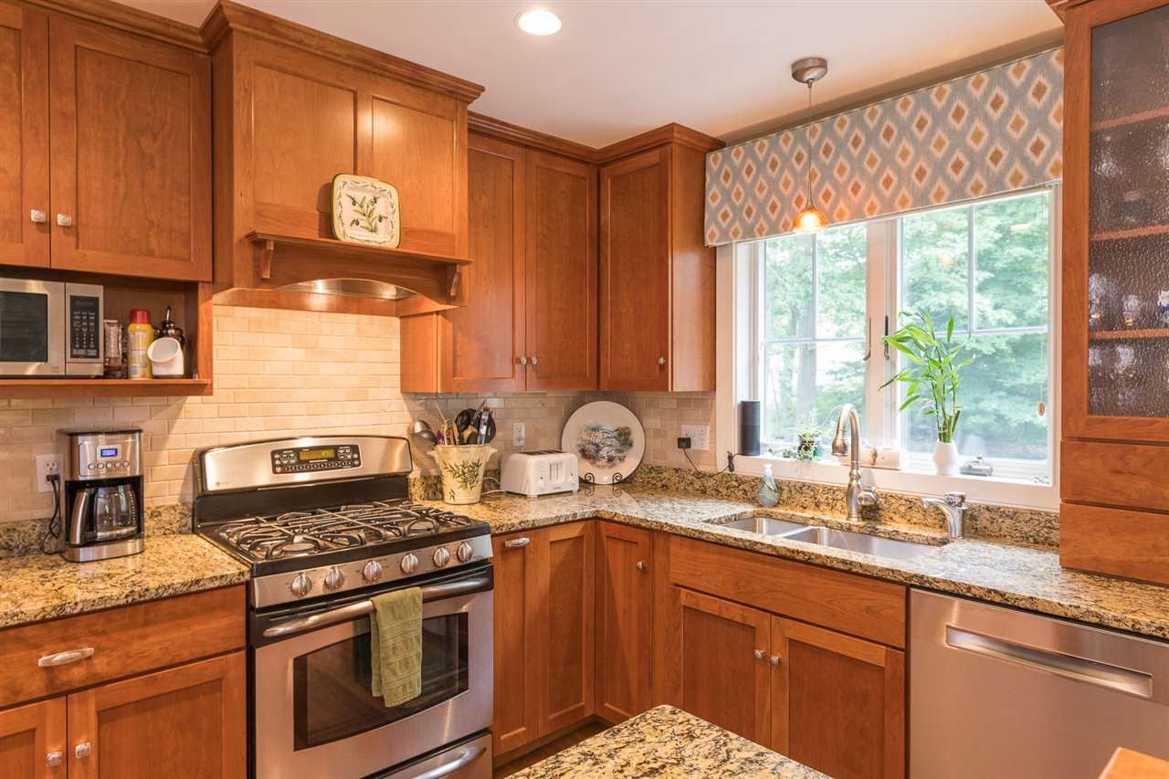 6 Maple Avenue Rye, NH 03870 - Photo 19 of 40
