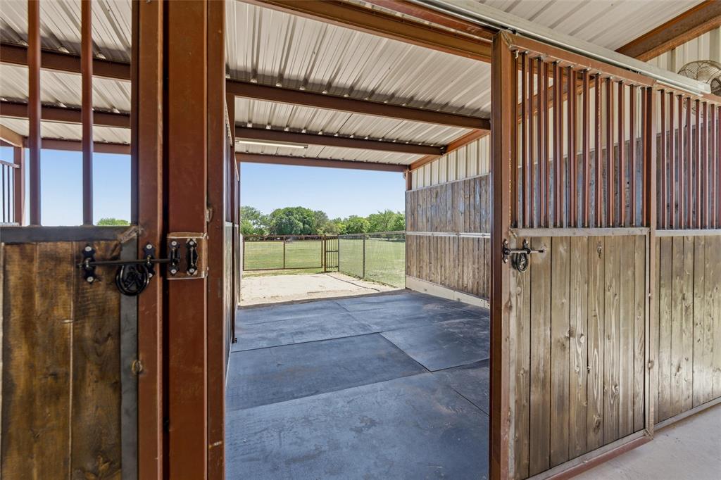 10106 Prather Road Springtown, TX 76082 - Photo 31 of 40