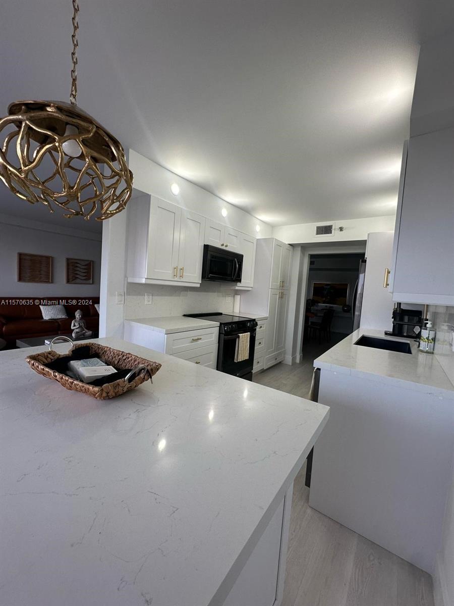 1201 South Ocean Dr Unit 404N  