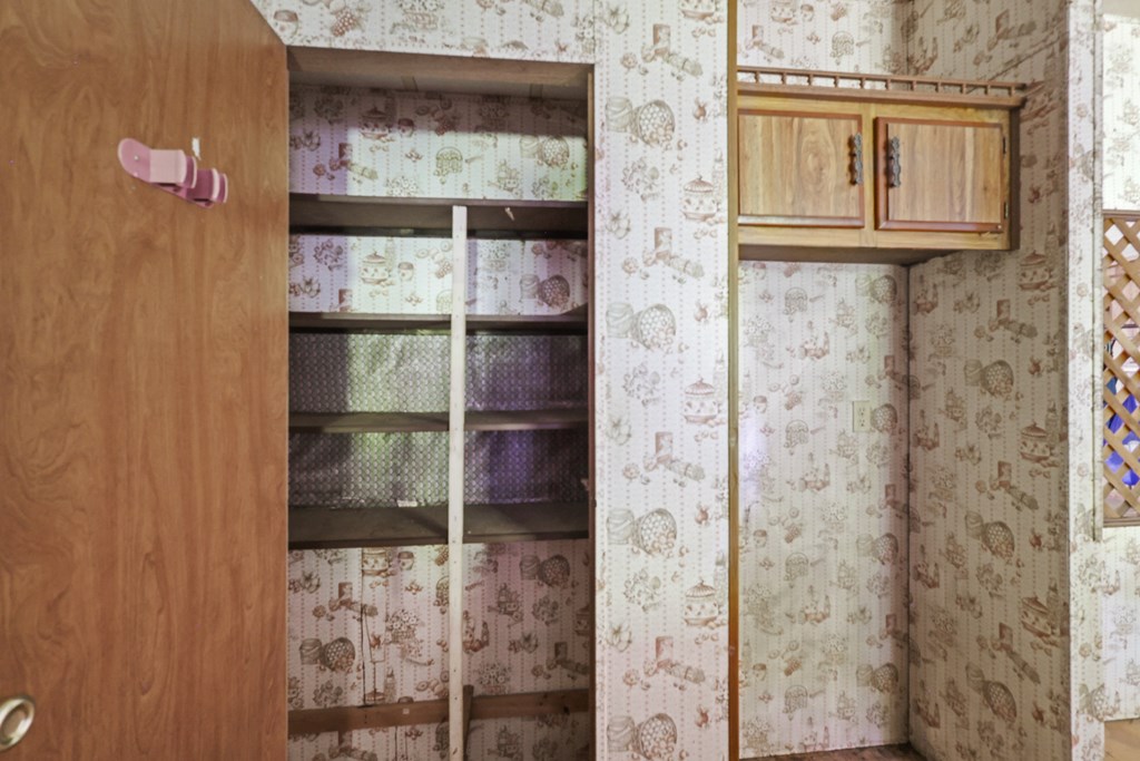 1133 Jets Landing Road Abbeville, SC 29620 - Photo 25 of 51 MOBILE HOME - PANTRY