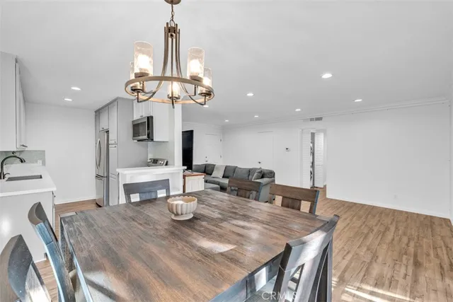 $735,000 | 4140 Warner Boulevard, Unit 208, Burbank, CA 91505