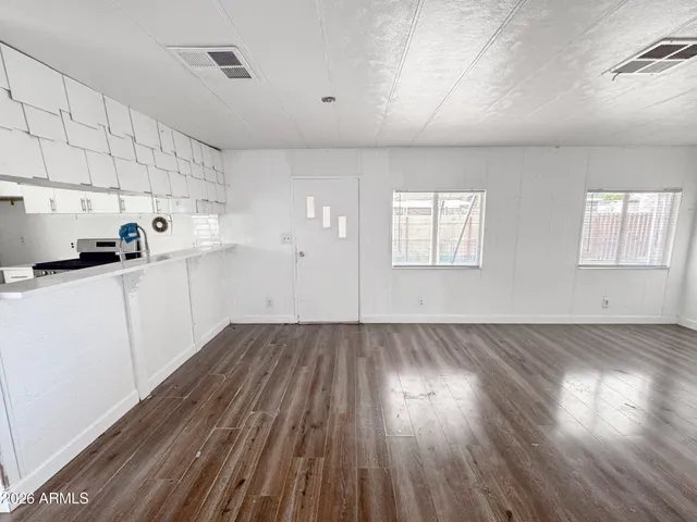 $1,500 | 9240 East Sunland Avenue, Mesa, AZ 85208