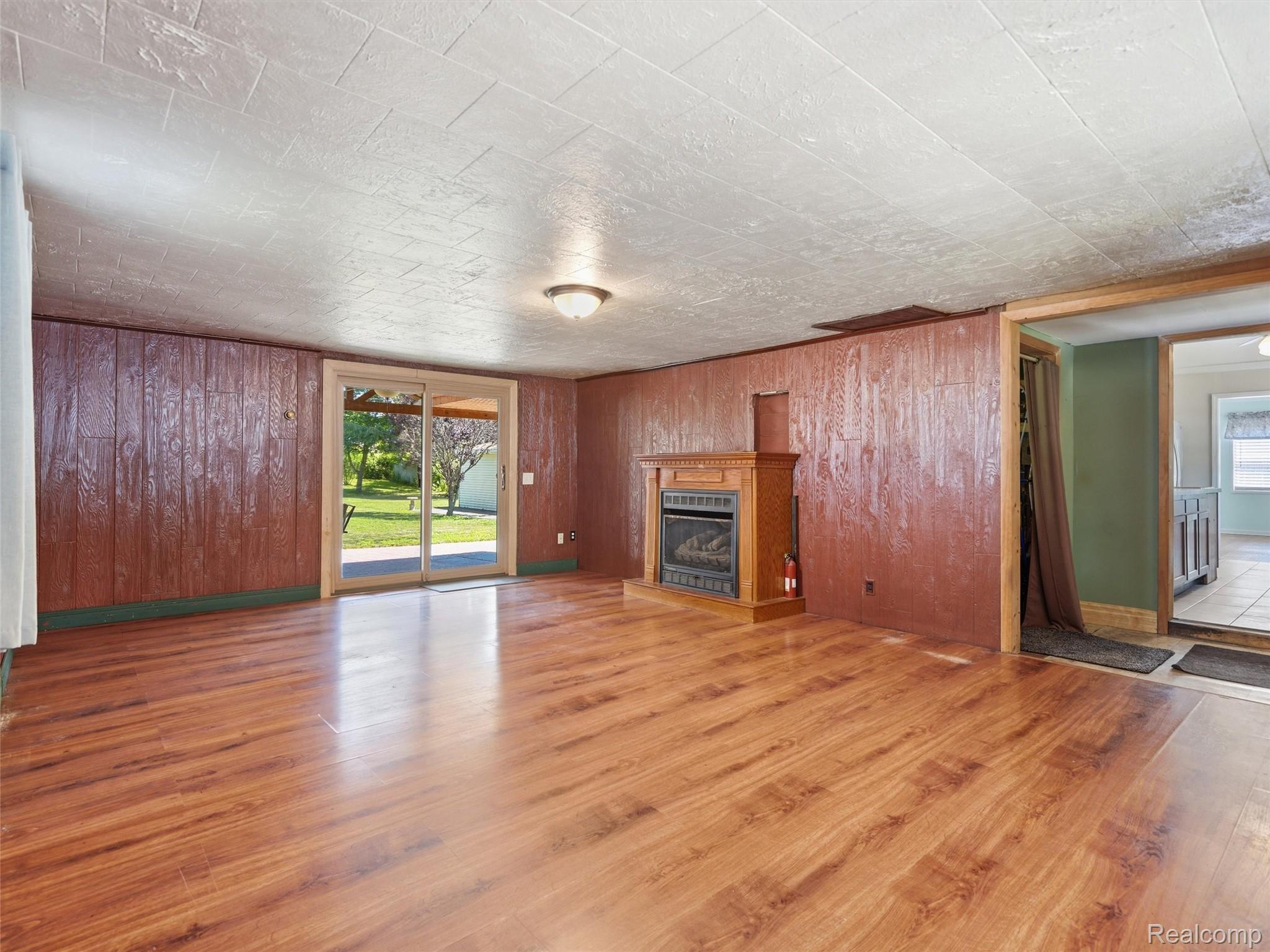 6271 Stephen Brighton, MI 48116 - Photo 15 of 28 23-DSC02197.jpg