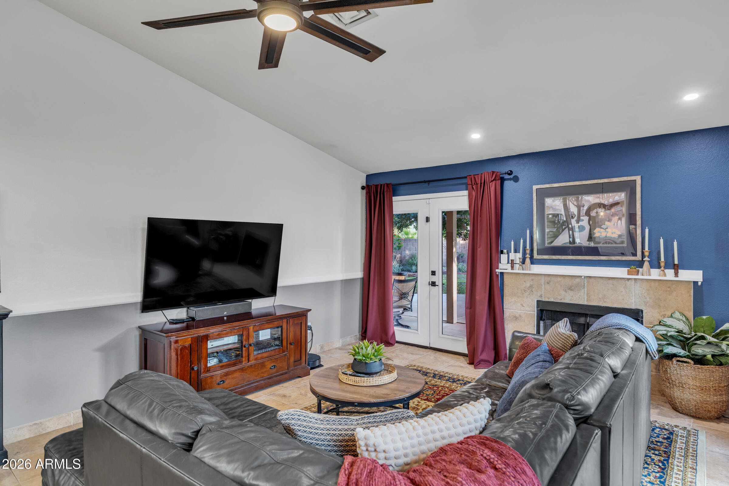 2747 East Desert Trumpet Road Phoenix, AZ 85048 - Photo 14 of 48 Family room