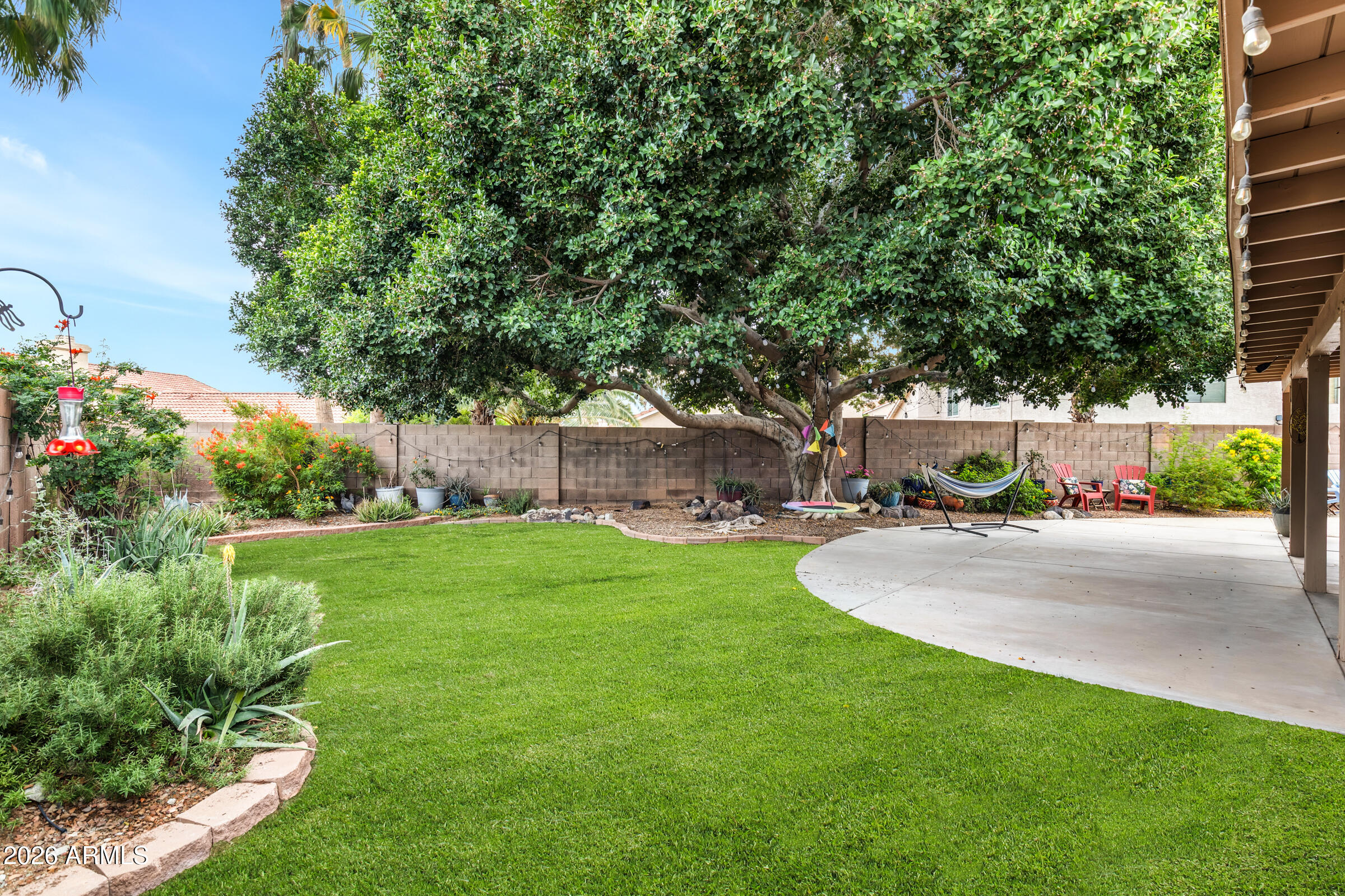 2747 East Desert Trumpet Road Phoenix, AZ 85048 - Photo 6 of 48 Beautifully maintained landscape