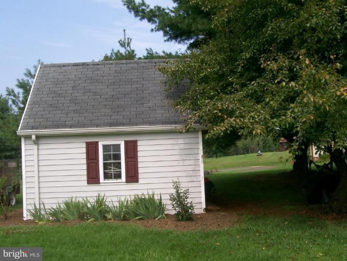 15211-15211 Chestnut Fork Road Culpeper, VA 22701 - Photo 15 of 15 Shed