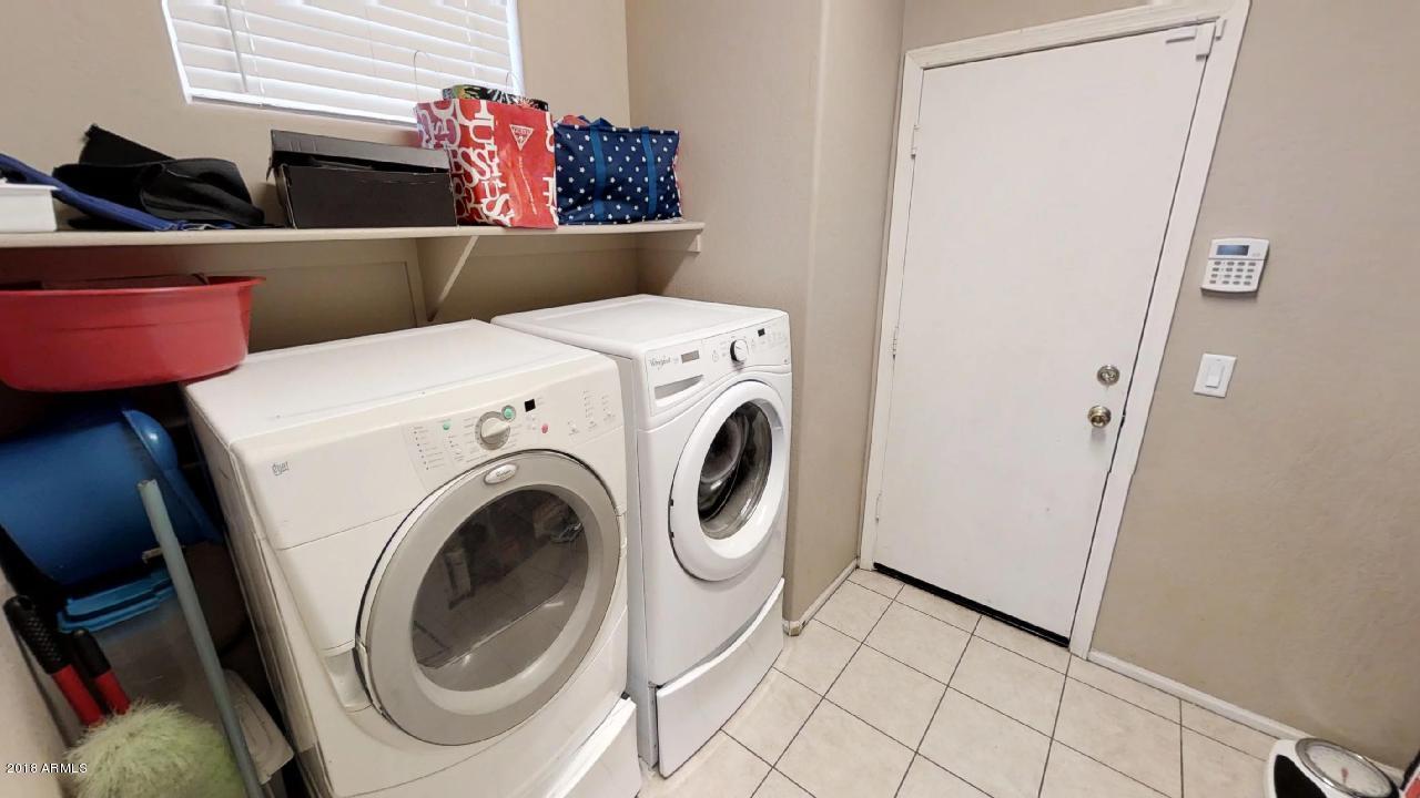 10419 West Trumbull Road Tolleson, AZ 85353 - Photo 6 of 14 Laundry Room