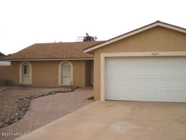 5647 West Hatcher Road Glendale, AZ 85302 - Photo 2 of 44 023-357726 front close up