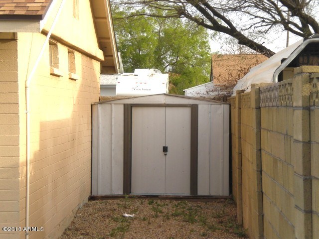 5647 West Hatcher Road Glendale, AZ 85302 - Photo 38 of 44 023-357726 storage shed