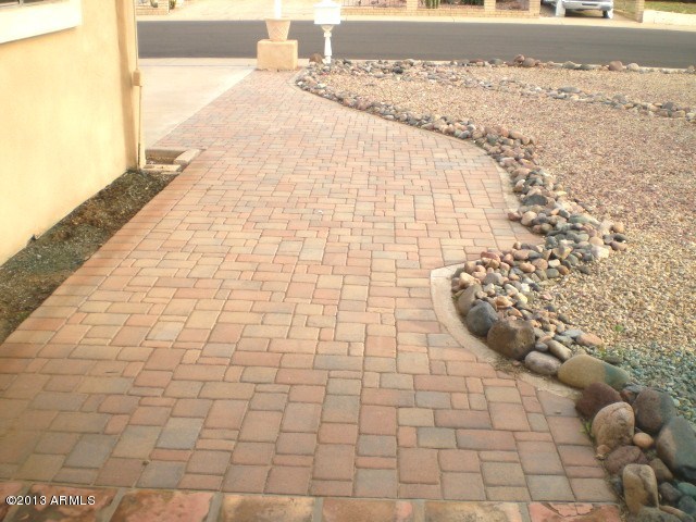 5647 West Hatcher Road Glendale, AZ 85302 - Photo 7 of 44 023-357726 front walkway