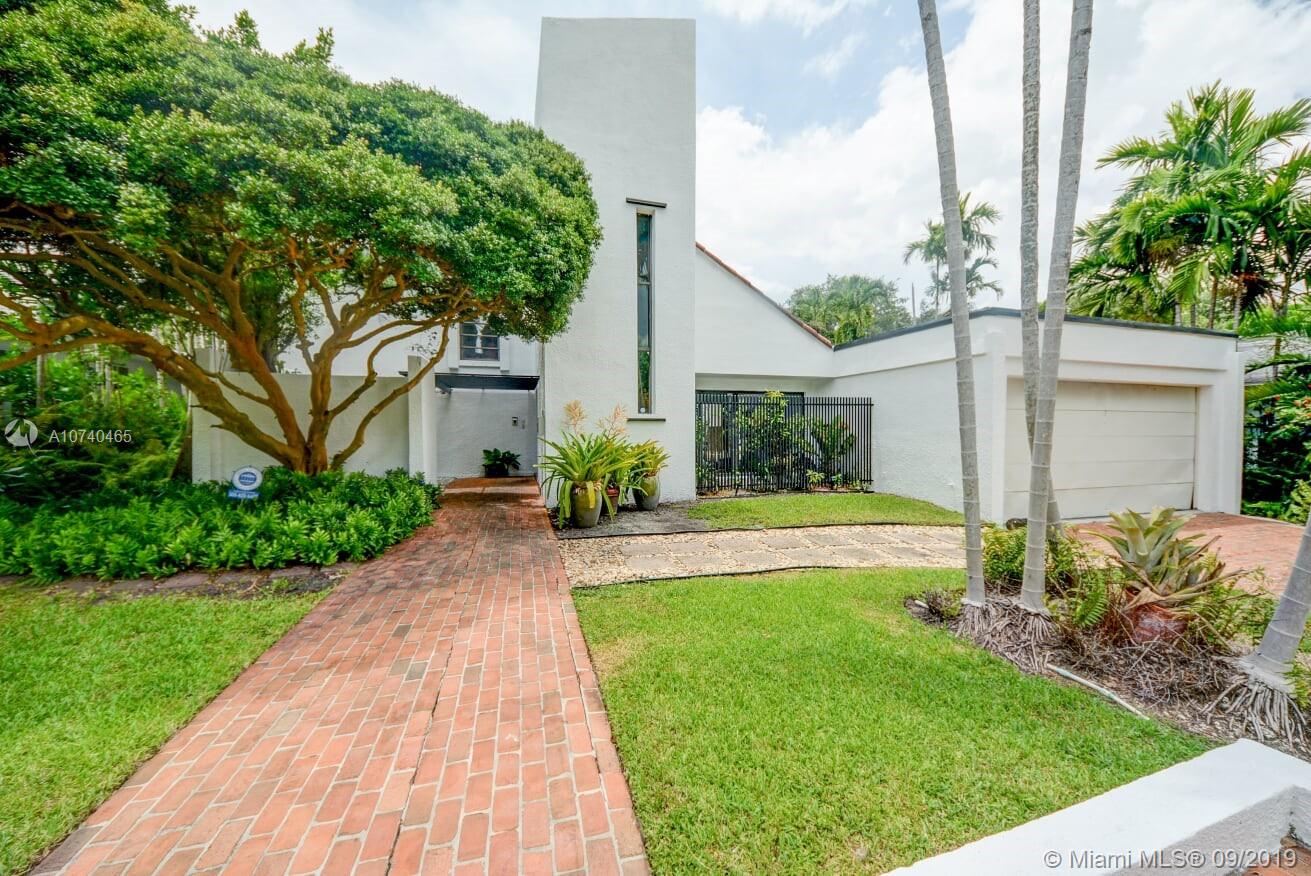 80 Bay Heights Drive Miami, FL 33133 - Photo 1 of 28