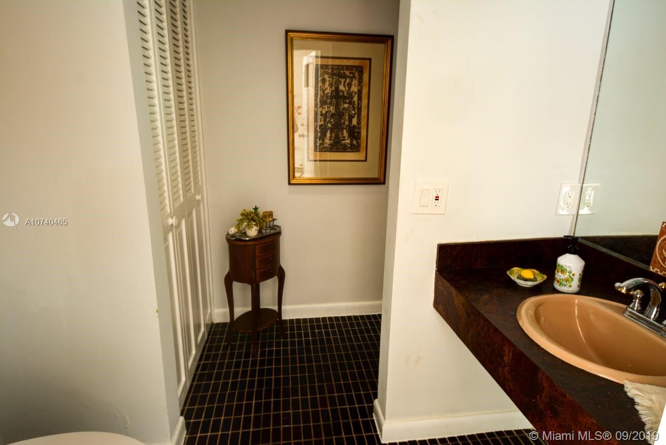 80 Bay Heights Drive Miami, FL 33133 - Photo 13 of 28