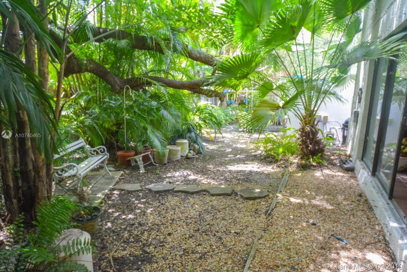 80 Bay Heights Drive Miami, FL 33133 - Photo 26 of 28