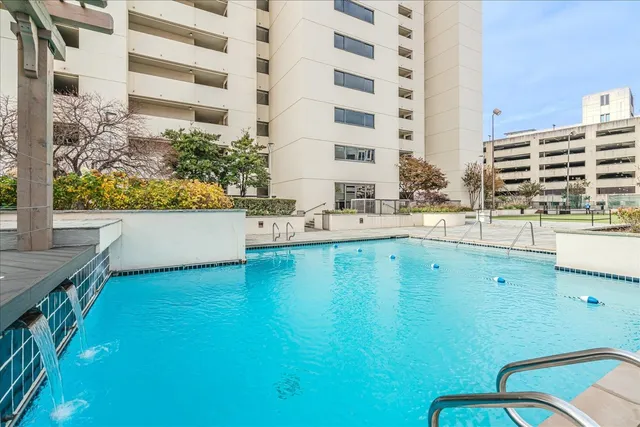 $248,900 | 200 Wagner Place, Unit 706, Memphis, TN 38103