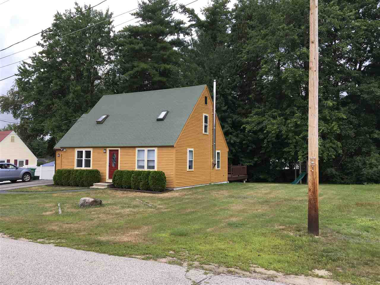 4 Village Lane Rochester, NH 03867 - Photo 2 of 40