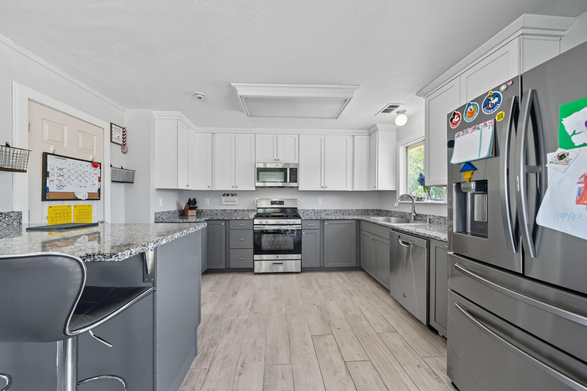 3488 Oasis Road Redding, CA 96003 - Photo 11 of 41 11-web-or-mls-IMG-11