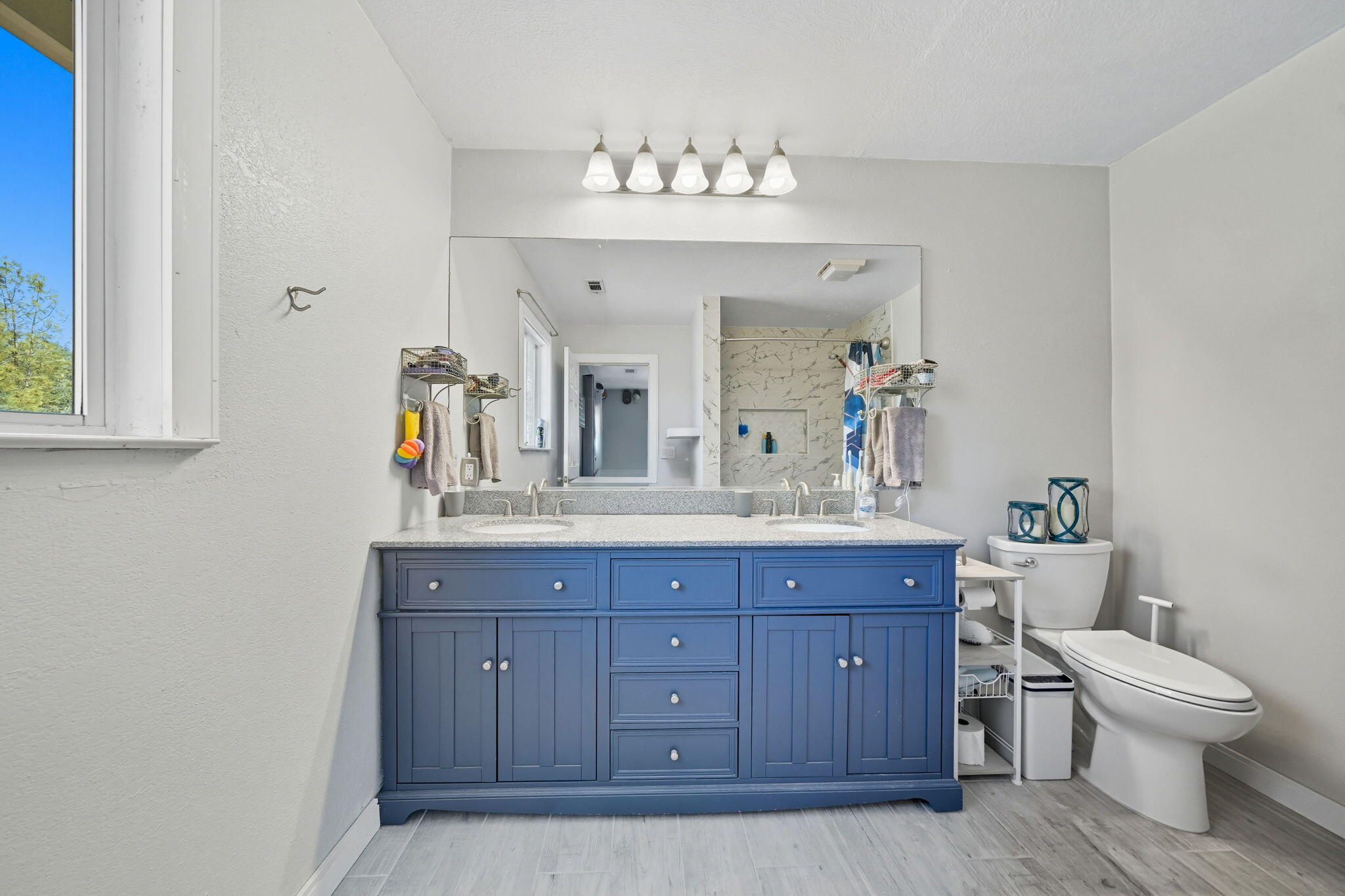 3488 Oasis Road Redding, CA 96003 - Photo 17 of 41 17-web-or-mls-IMG-17