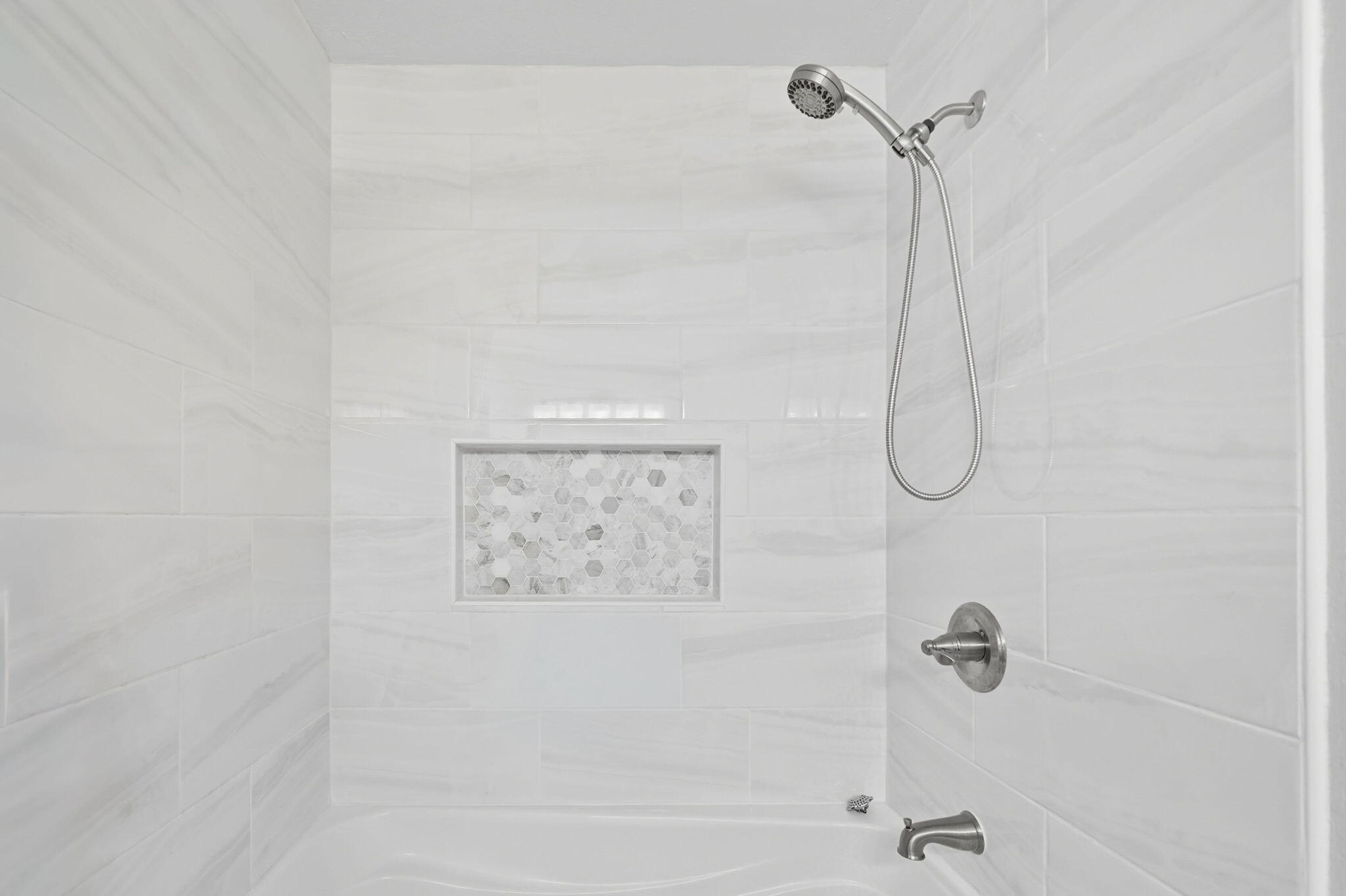 3488 Oasis Road Redding, CA 96003 - Photo 23 of 41 23-web-or-mls-IMG-23