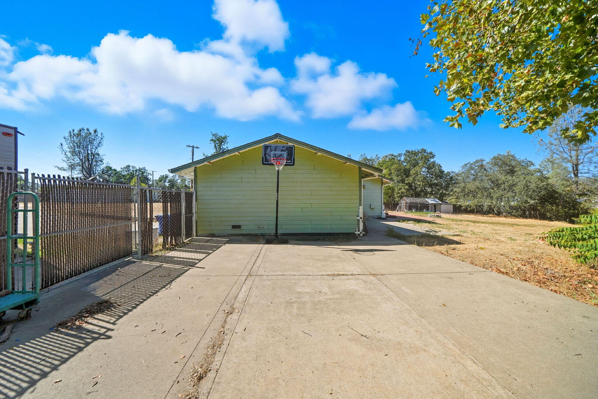 3488 Oasis Road Redding, CA 96003 - Photo 31 of 41 31-web-or-mls-IMG-31