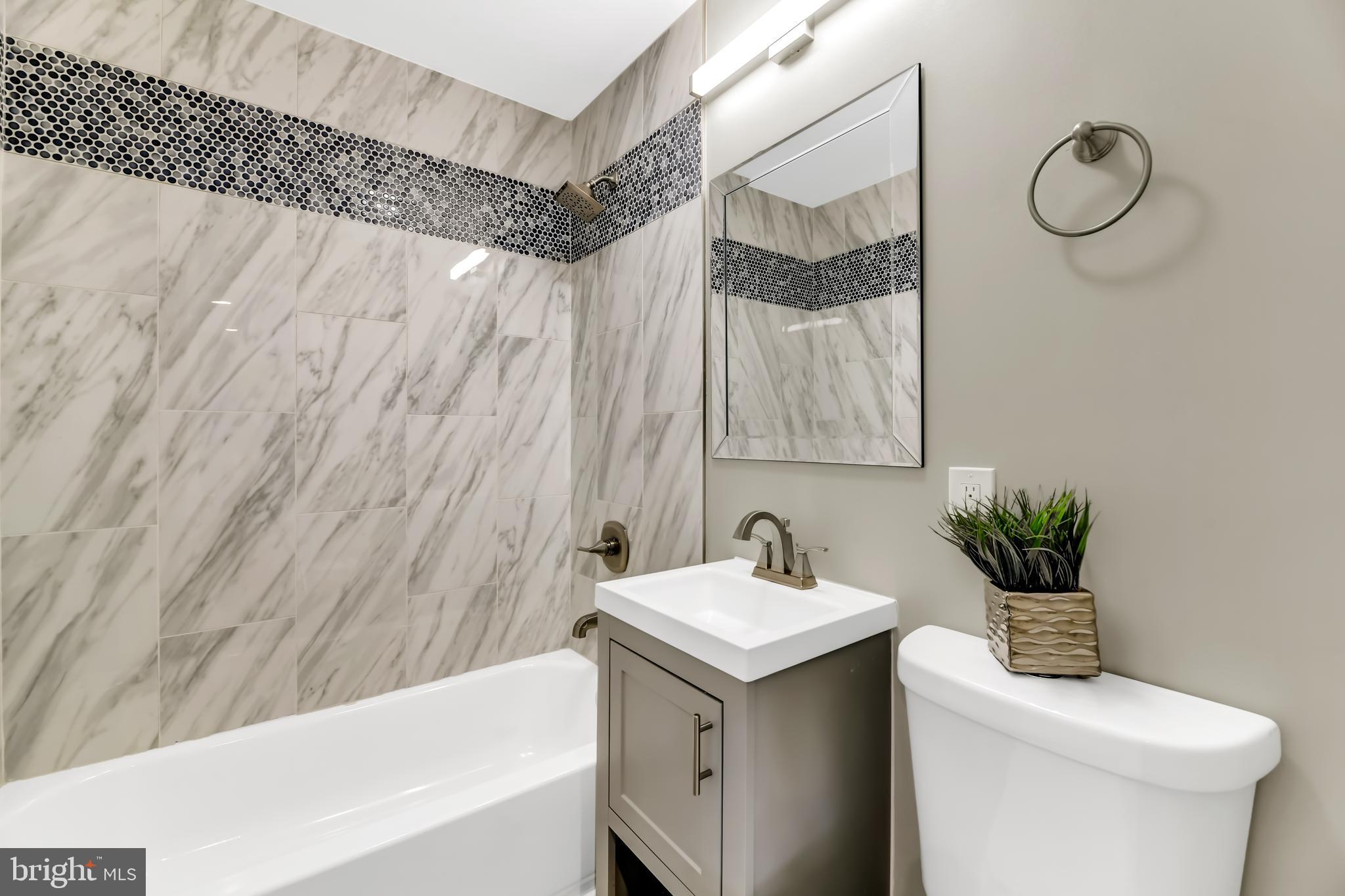 8150 Bullneck Road Dundalk, MD 21222 - Photo 13 of 27 Full Bath with Tile Mosaic