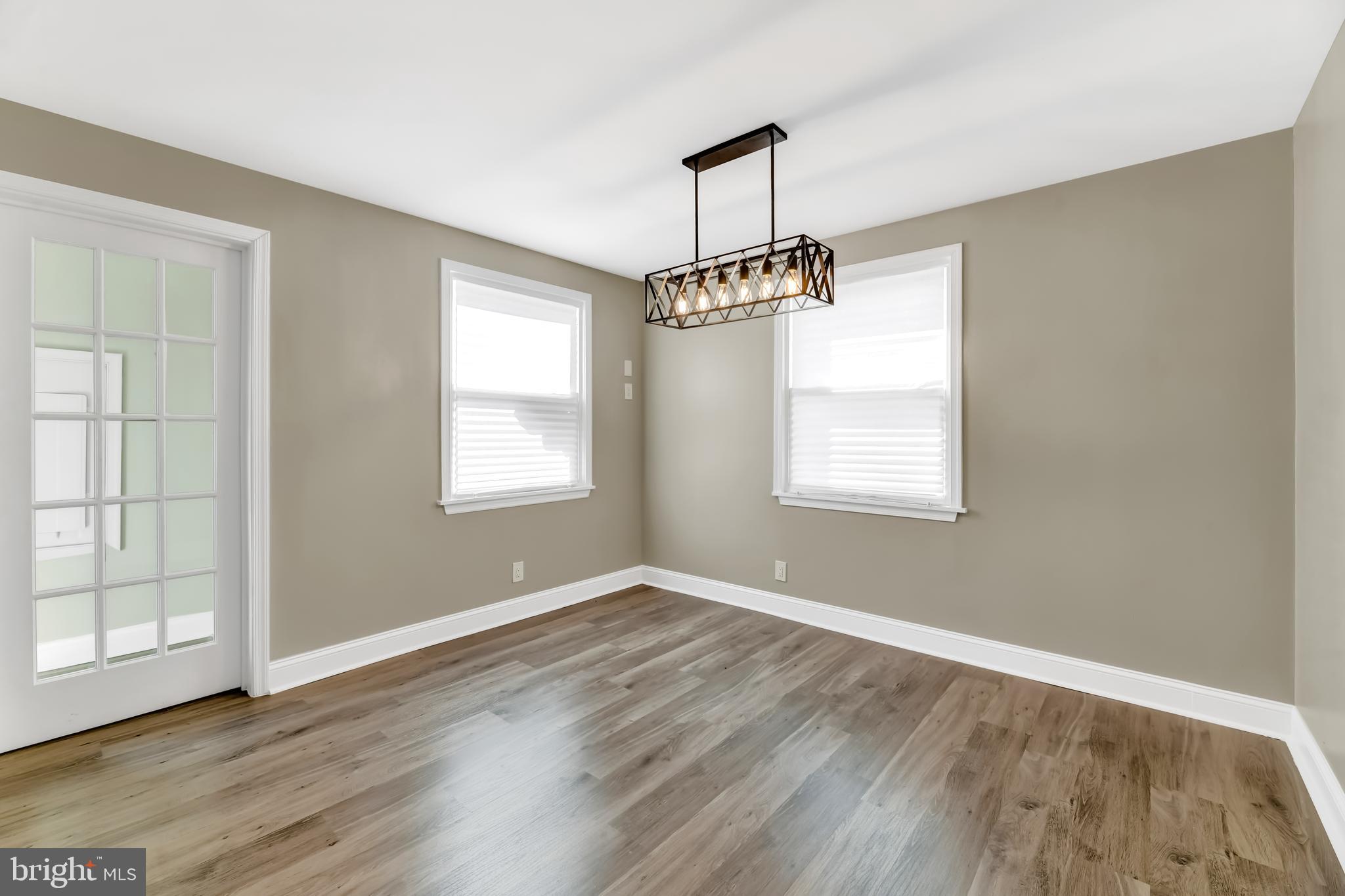 8150 Bullneck Road Dundalk, MD 21222 - Photo 5 of 27 Kitchen Table Space