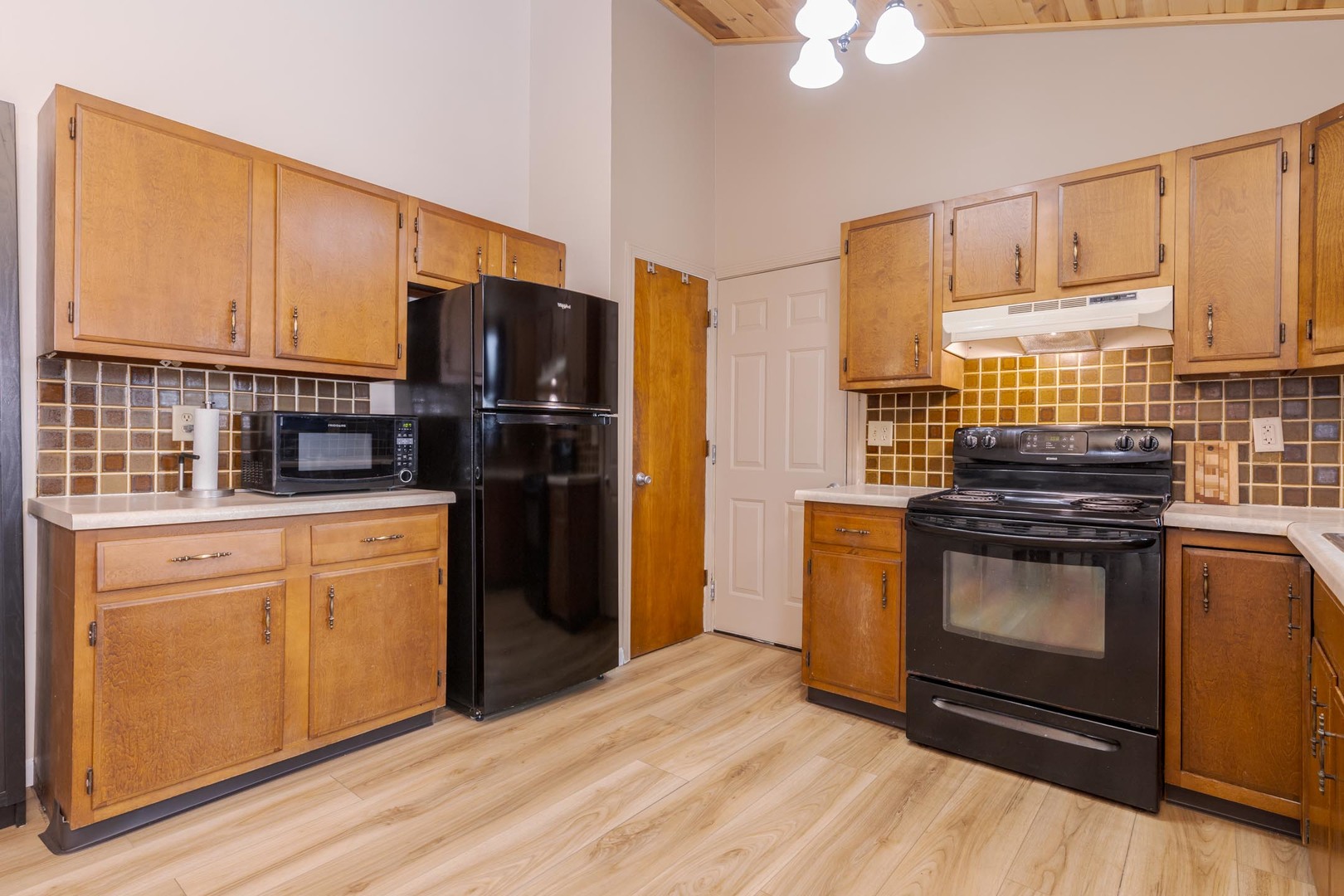 1409 Hanson Drive Normal, IL 61761 - Photo 14 of 42