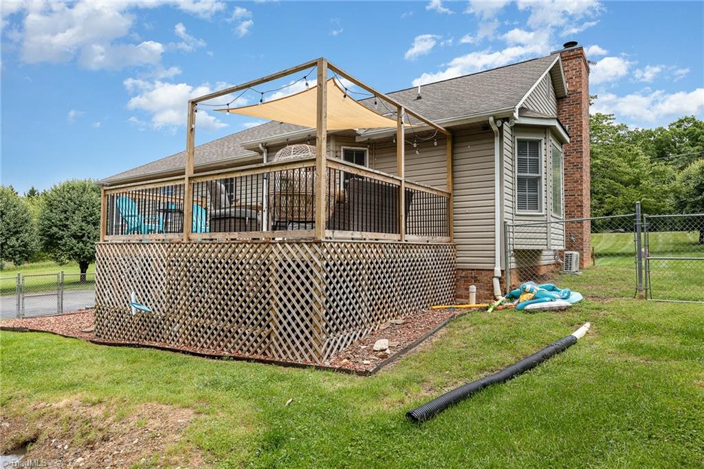 235 Eldora Road Ararat, NC 27007 - Photo 25 of 28 Gallery Image 25