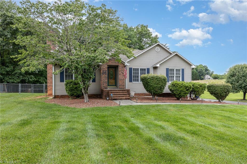 235 Eldora Road Ararat, NC 27007 - Photo 3 of 28 Gallery Image 3