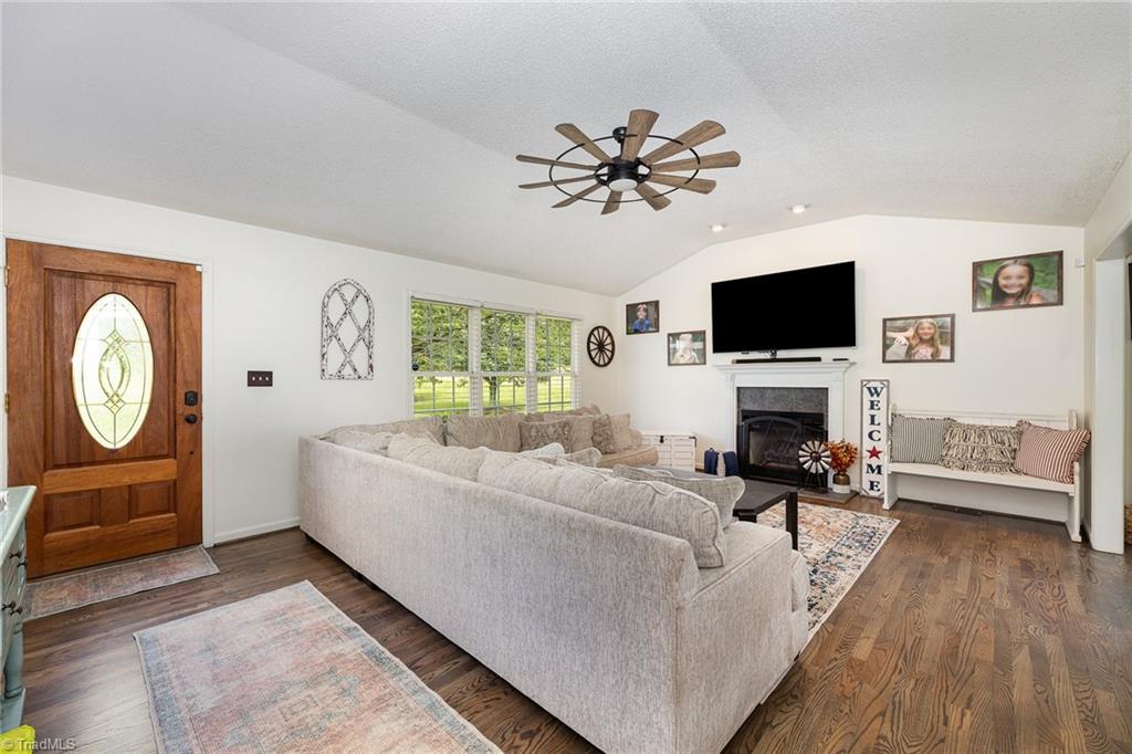 235 Eldora Road Ararat, NC 27007 - Photo 5 of 28 Gallery Image 5