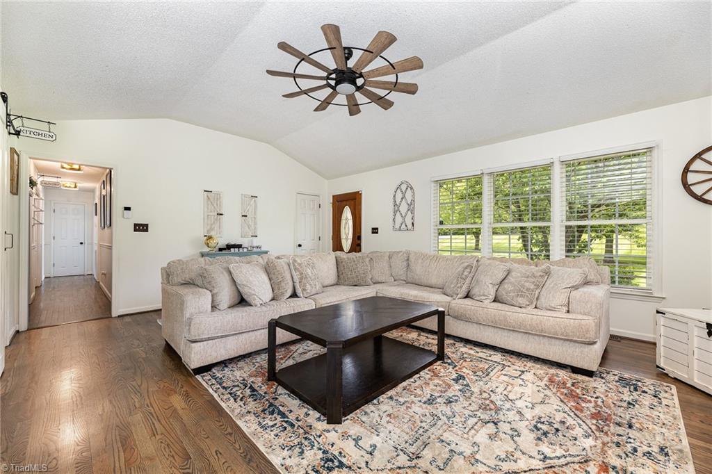 235 Eldora Road Ararat, NC 27007 - Photo 6 of 28 Gallery Image 6