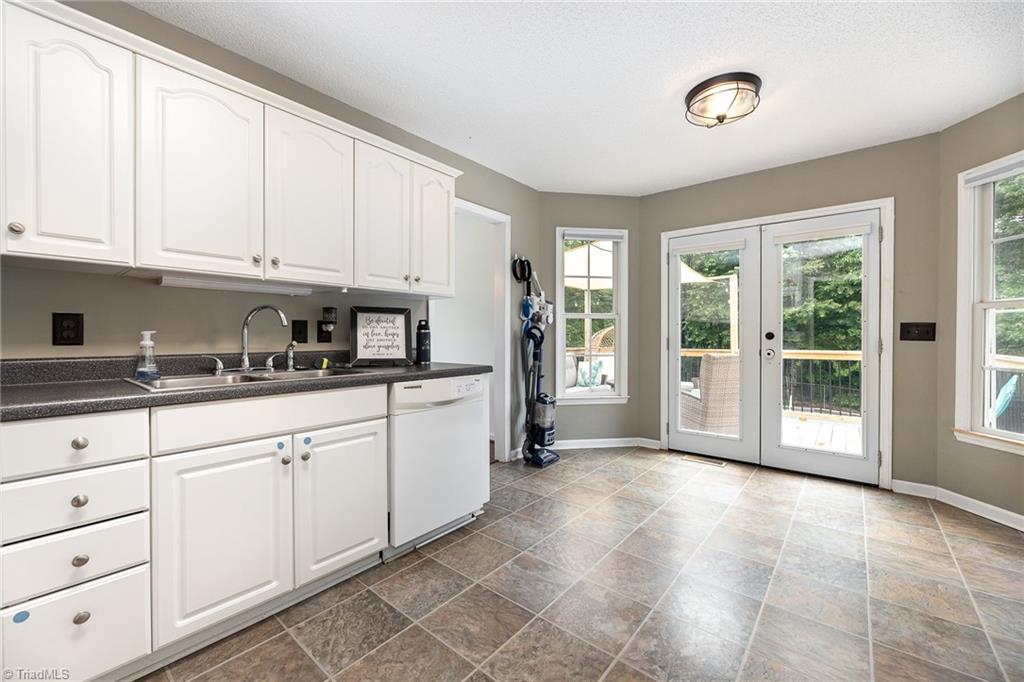 235 Eldora Road Ararat, NC 27007 - Photo 10 of 28 Gallery Image 10