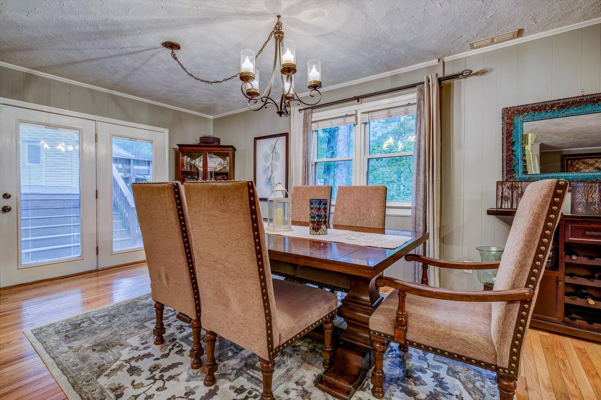772 Skyview Road Salem, VA 24153 - Photo 9 of 41 a dining room with furniture and window