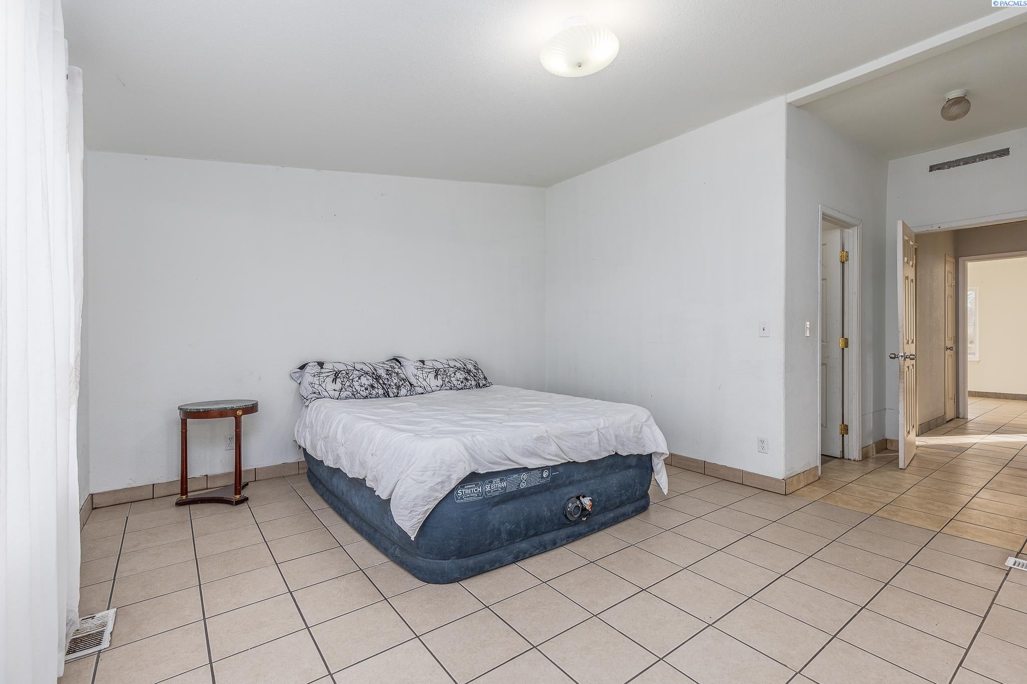 215523 East Cochran Road Kennewick, WA 99337 - Photo 18 of 47 Gallery Image 18