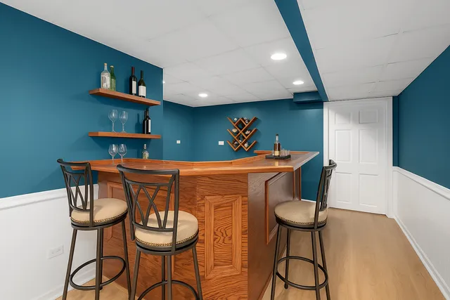 $750,000 | 805 Potomac Avenue, Naperville, IL 60565