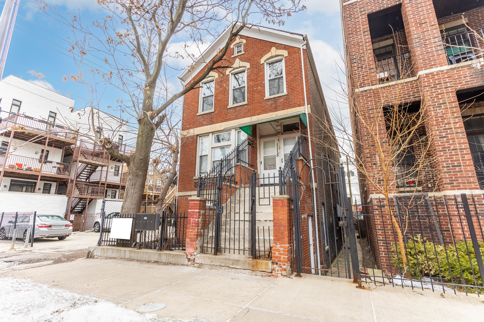 1115 West 17th Street, Unit 2R Chicago, IL 60608 - Photo 1 of 11