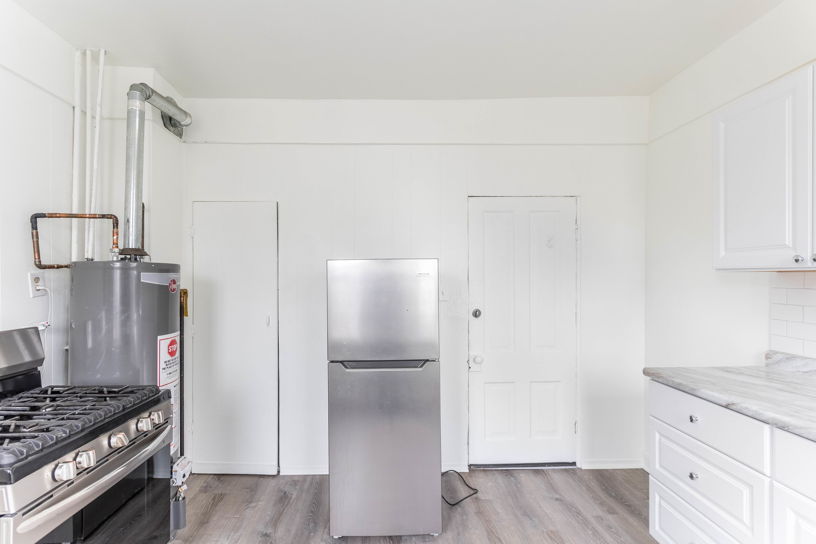 1115 West 17th Street, Unit 2R Chicago, IL 60608 - Photo 9 of 11