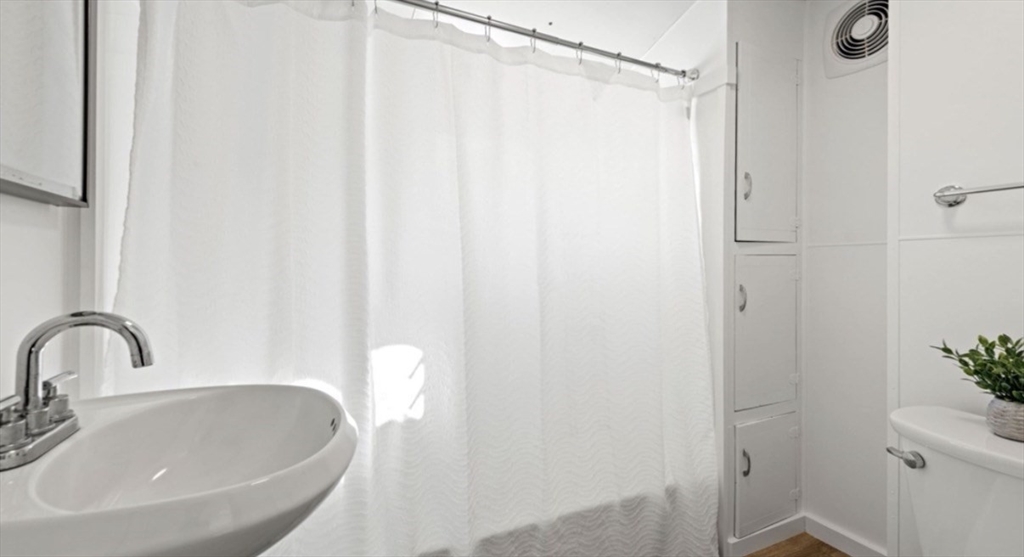 150 Bass Point Road, Unit 2 Nahant, MA 01908 - Photo 11 of 15 Gallery Image 11