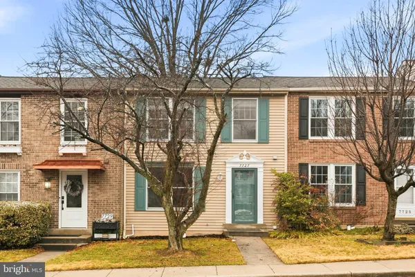 $2,800 | 7727 Eagles Head Court, Rockville, MD 20855