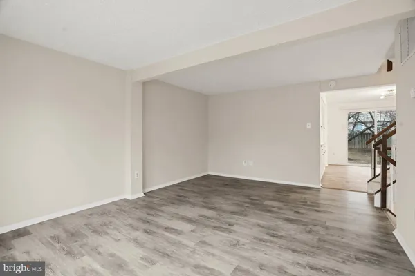 $2,800 | 7727 Eagles Head Court, Rockville, MD 20855
