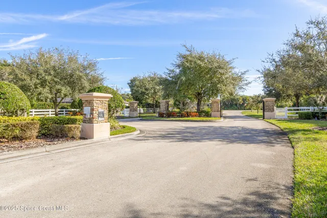 $850,000 | 2402 Westhorpe Drive, Malabar, FL 32950