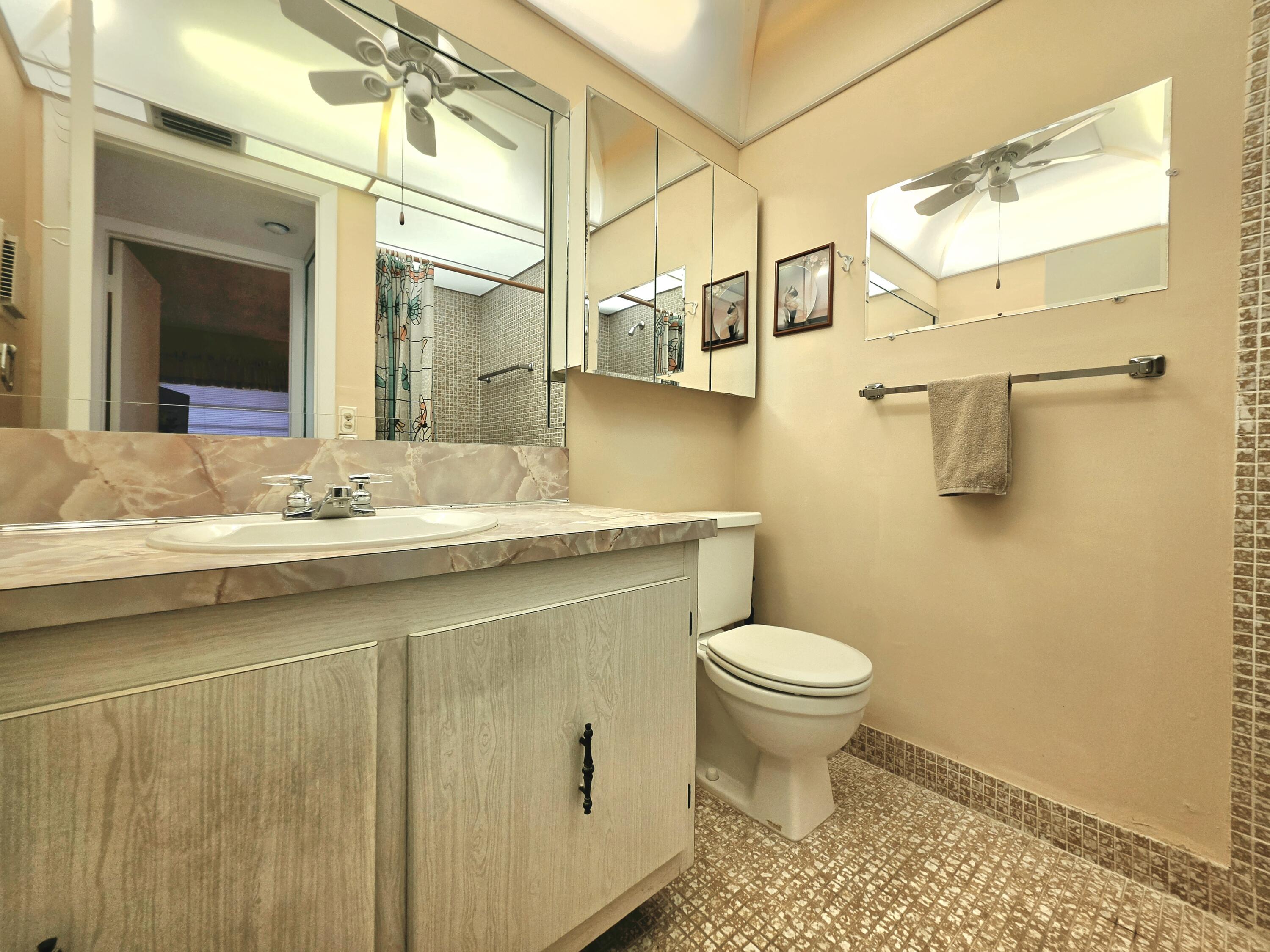 719 Flanders O Delray Beach, FL 33484 - Photo 14 of 22 20260426_135932